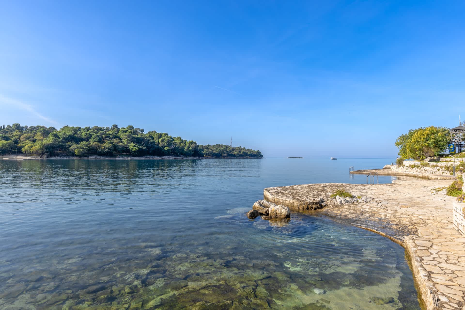 Spiaggia verde Karpinjan